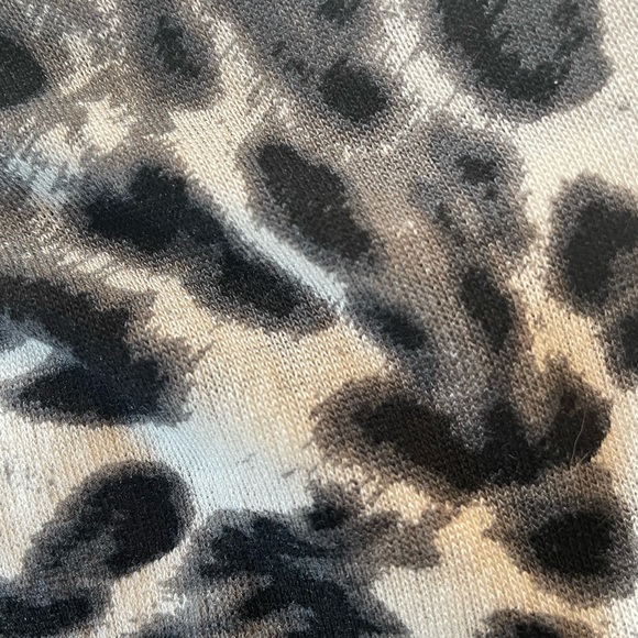 BCBG original design. Body con dress. Super sexy! Size small. Perfect condition. - Picture 2 of 6